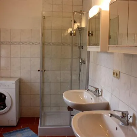 度假居 Ferienhaus Bellin Vorp 2351 *